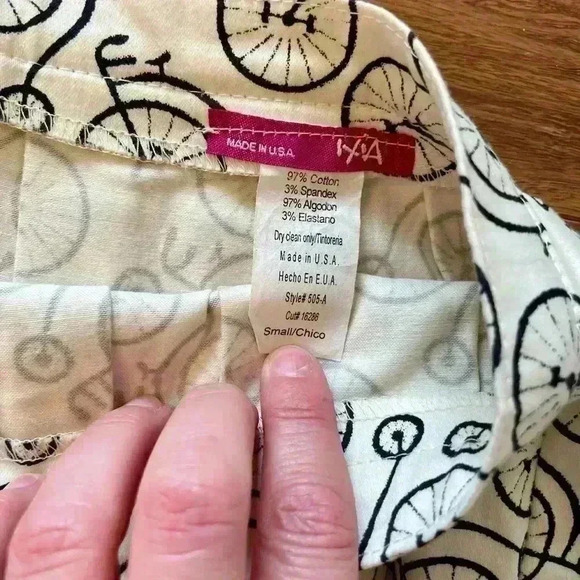 IXIA ModCloth Cream Black Bicycle Print Pleated Skirt Women’s Size Small - Picture 3 of 6